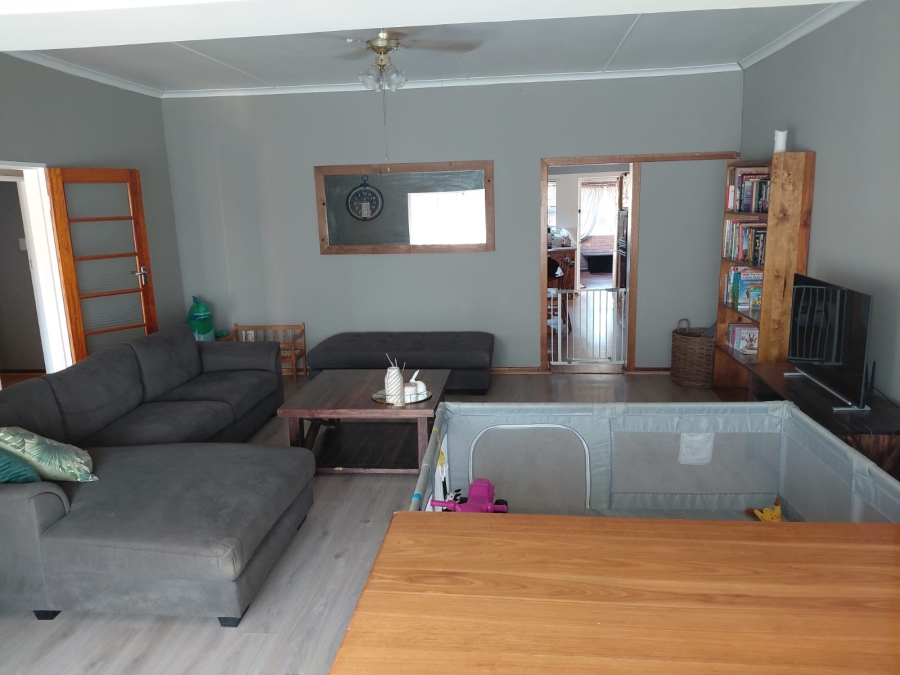 4 Bedroom Property for Sale in Bothasrus Eastern Cape